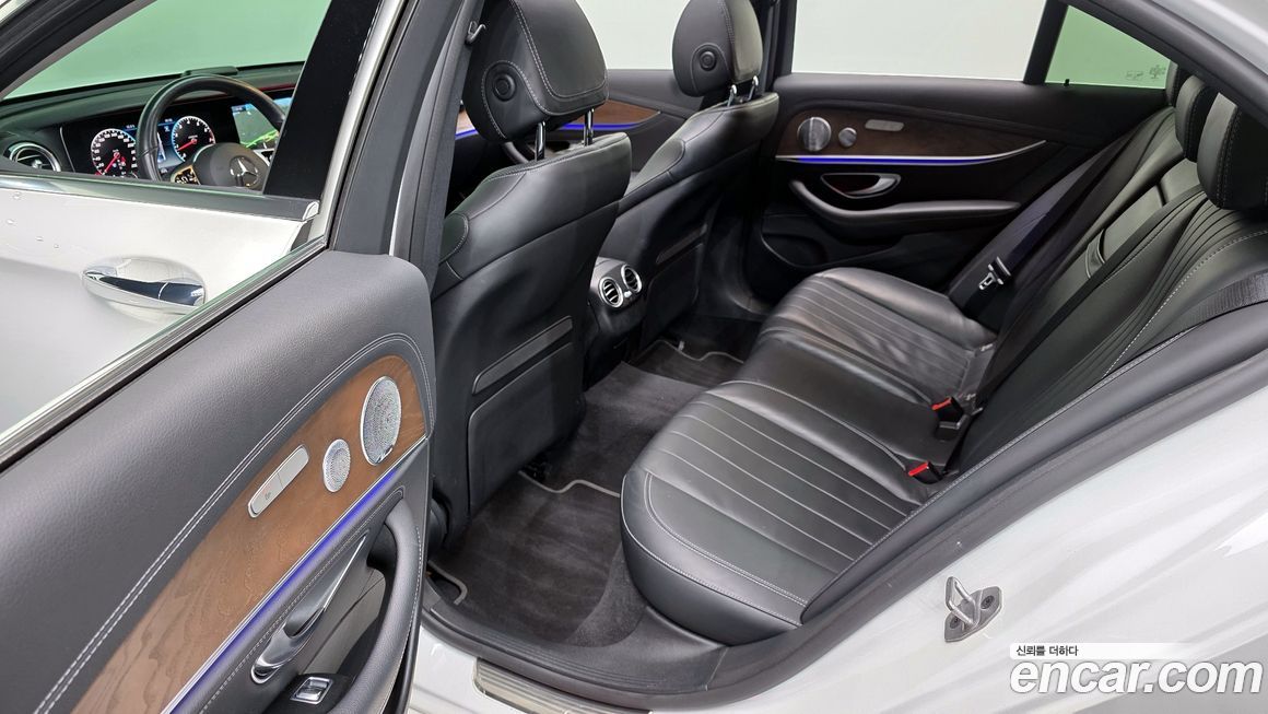 Mercedes-Benz E-Class 2020