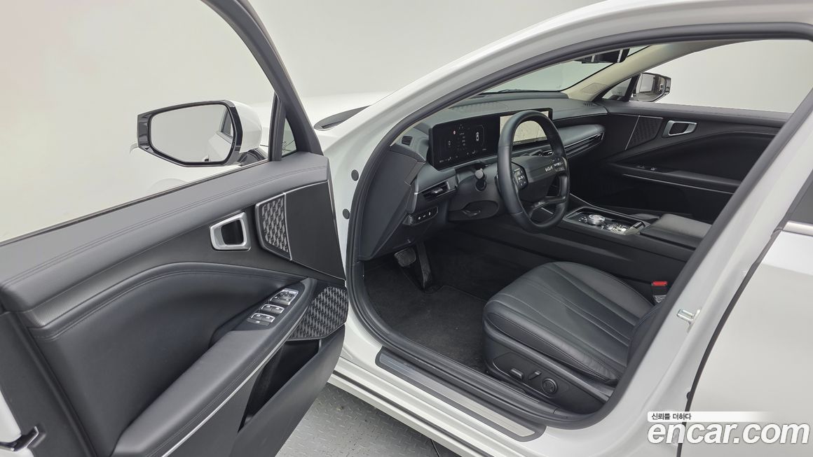 Kia K8 2025