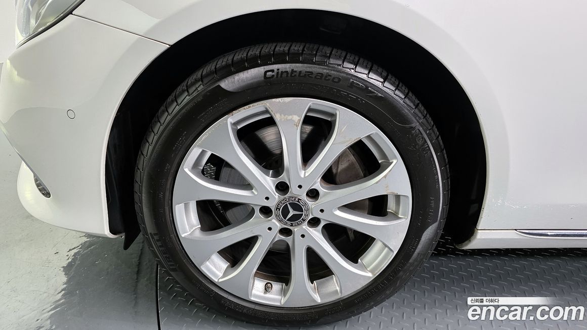 Mercedes-Benz E-Class 2020