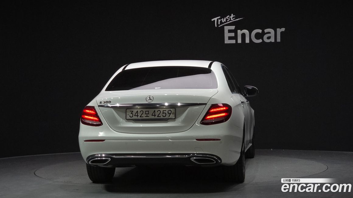 Mercedes-Benz E-Class 2020