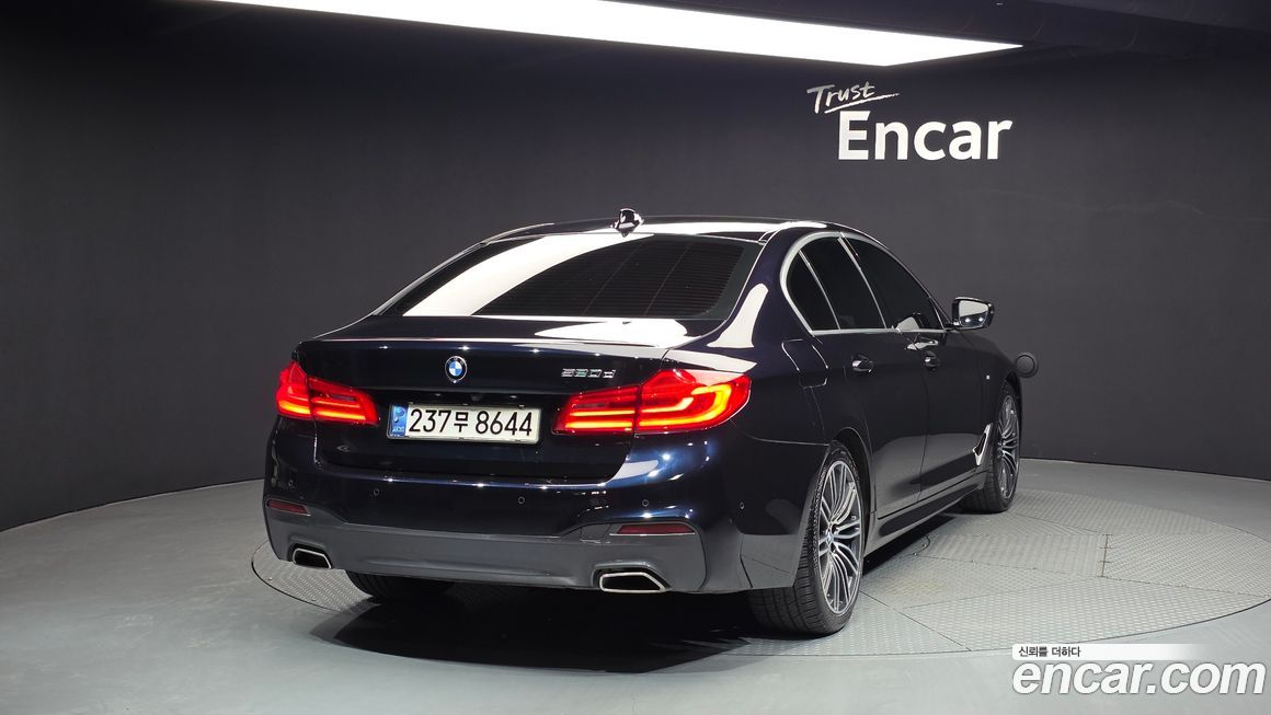 BMW 5-Series 2020