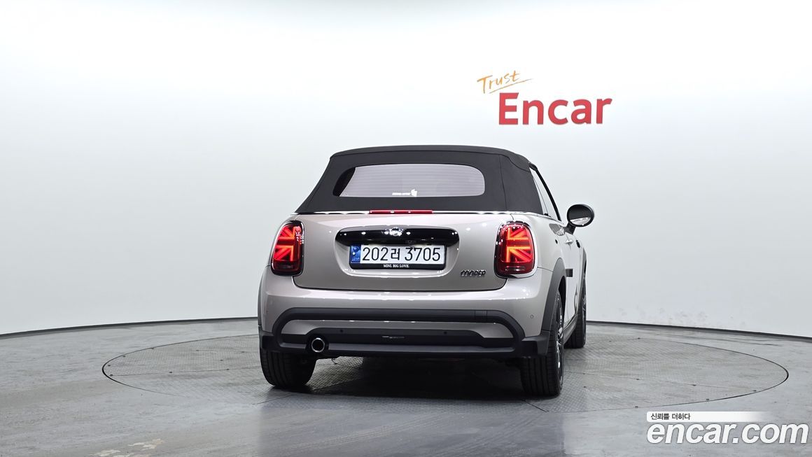 Mini Cooper Convertible 2024