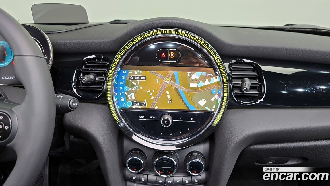 Mini Cooper Convertible 2024