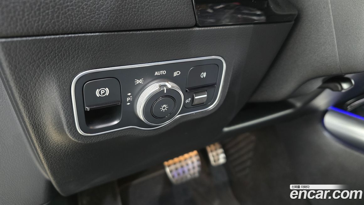 Mercedes-Benz GLA-Class 2020