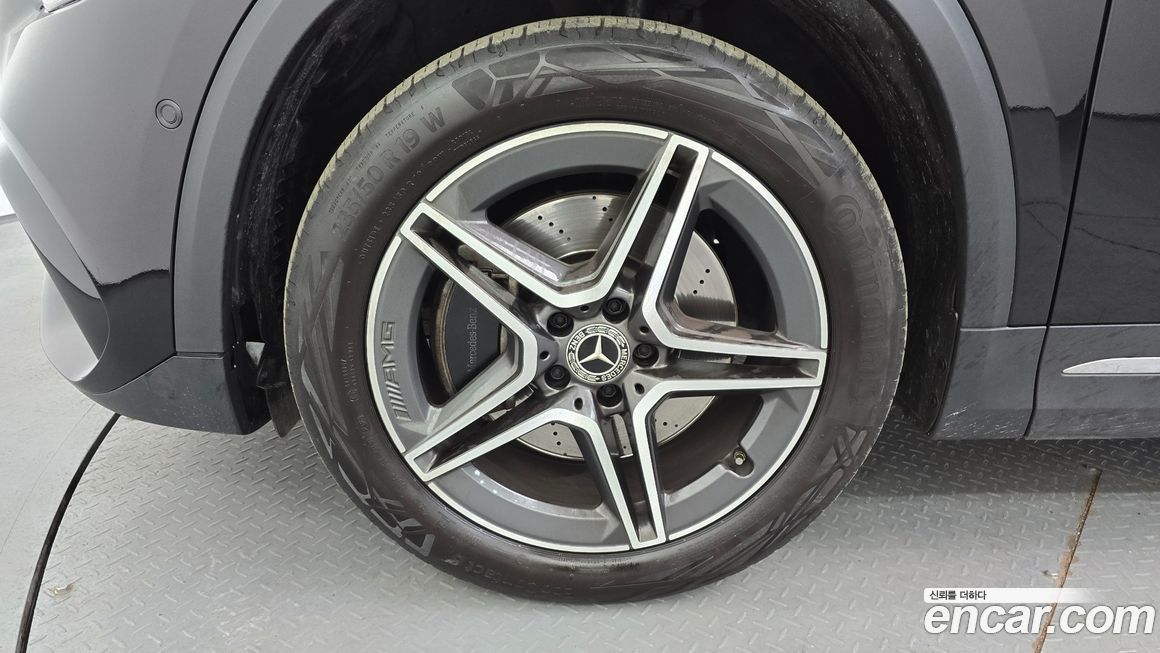 Mercedes-Benz GLA-Class 2020