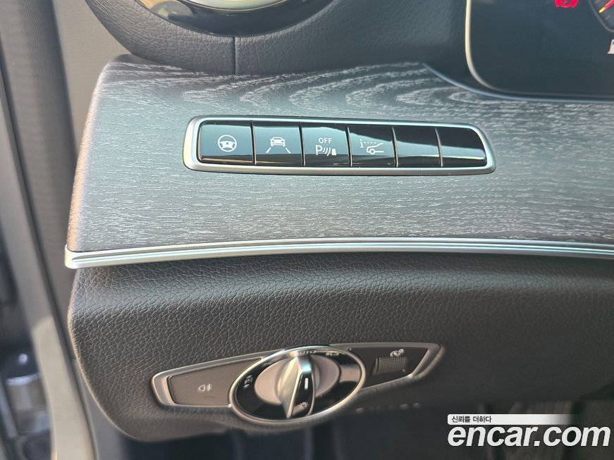 Mercedes-Benz CLS-Class 2019