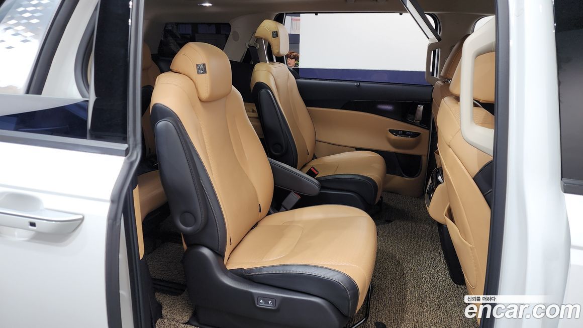 Kia Canival 2021