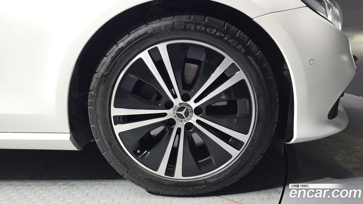 Mercedes-Benz E-Class 2020