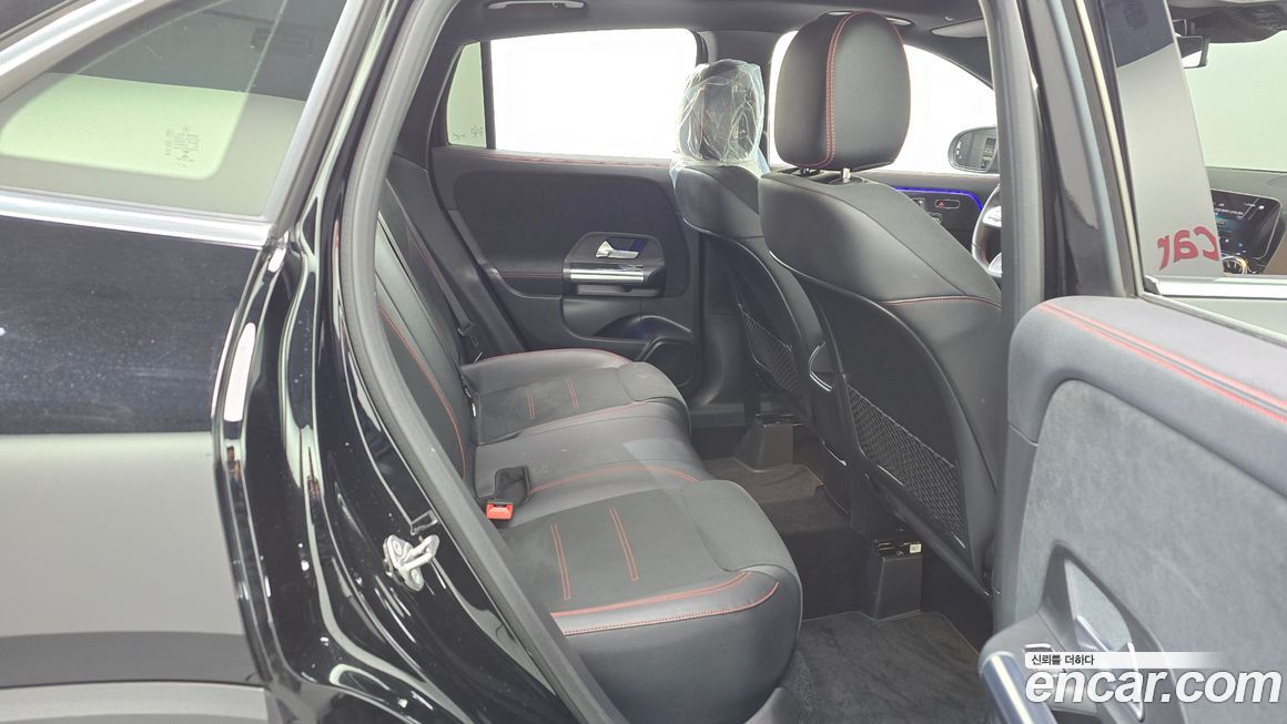 Mercedes-Benz GLA-Class 2020