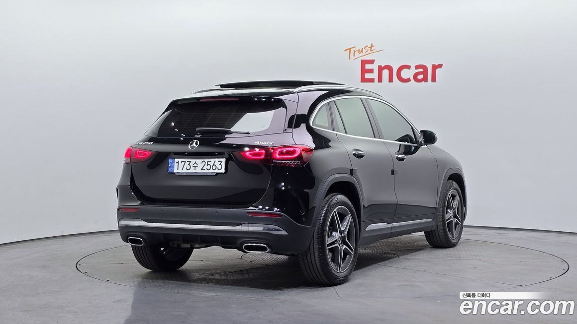 Mercedes-Benz GLA-Class 2020