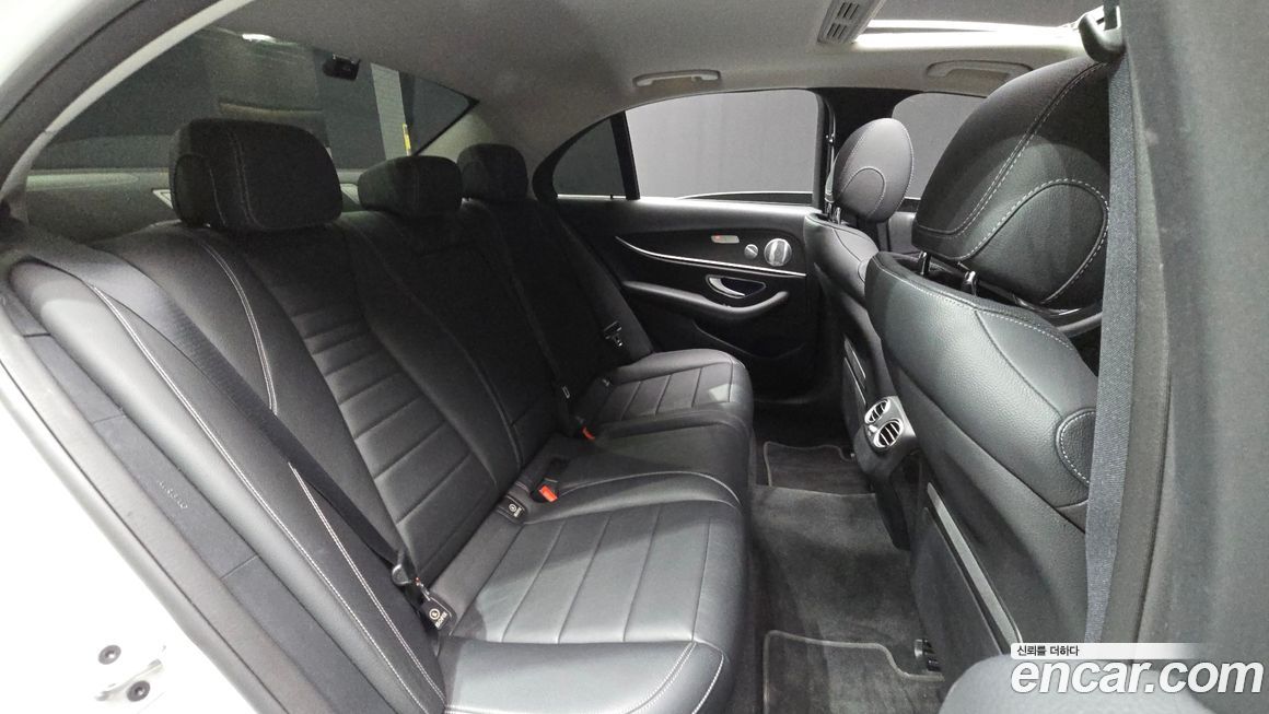 Mercedes-Benz E-Class 2020