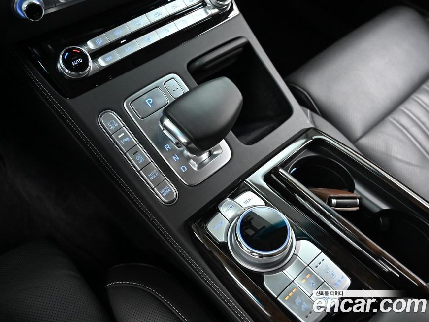 Genesis G90 2020