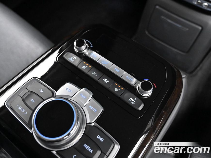 Genesis G90 2020