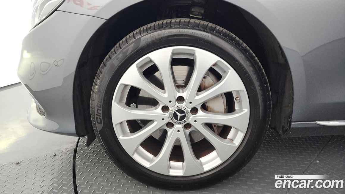 Mercedes-Benz E-Class 2020