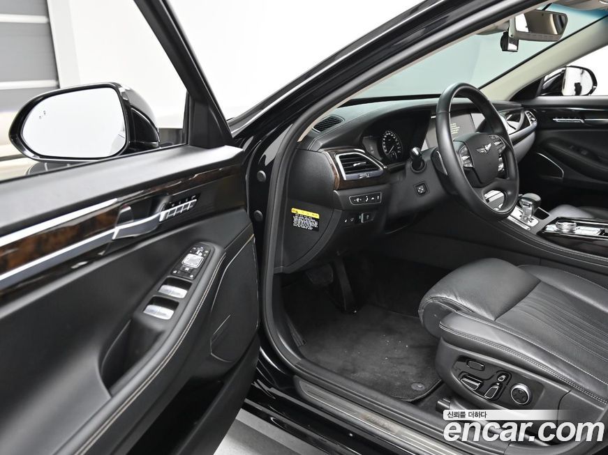 Genesis G90 2020