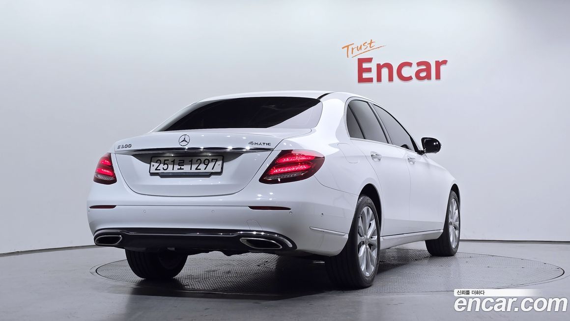 Mercedes-Benz E-Class 2020