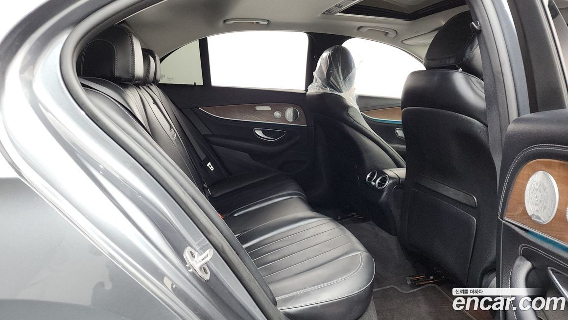 Mercedes-Benz E-Class 2020