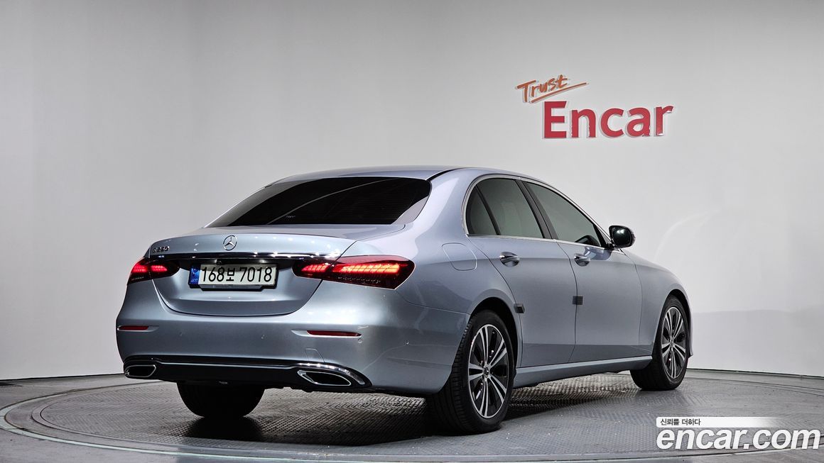 Mercedes-Benz E-Class 2021