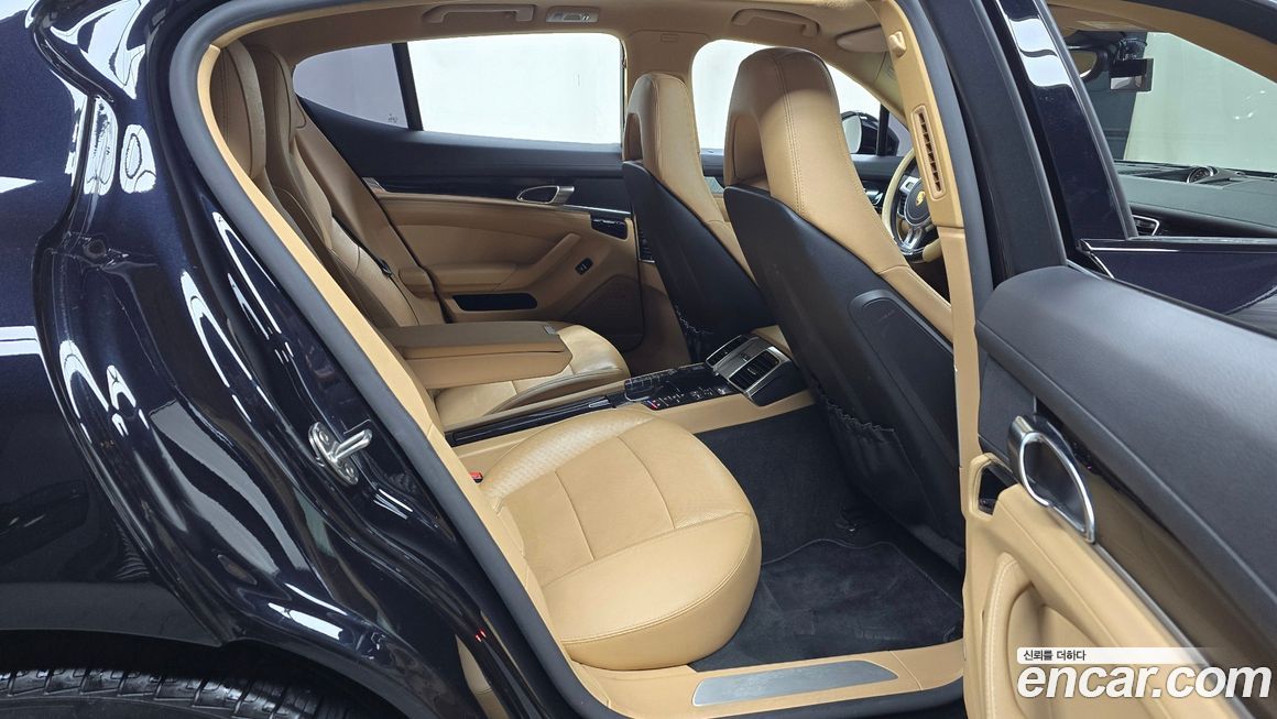 Porsche Panamera 2016