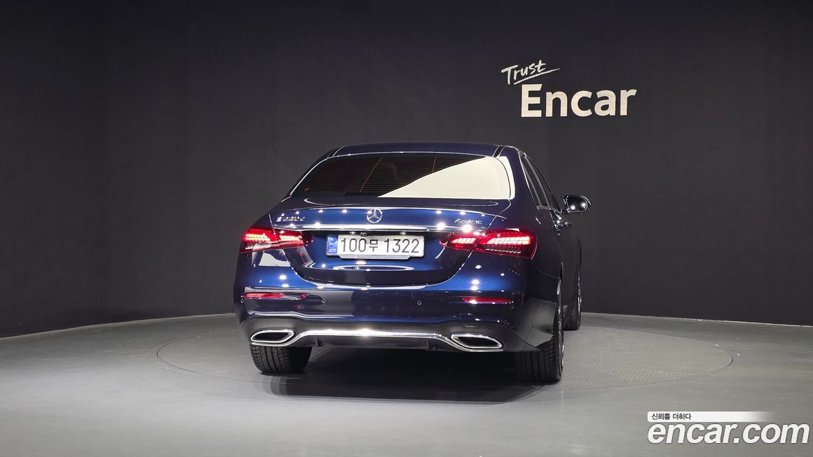 Mercedes-Benz E-Class 2021