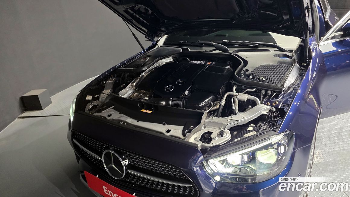 Mercedes-Benz E-Class 2021