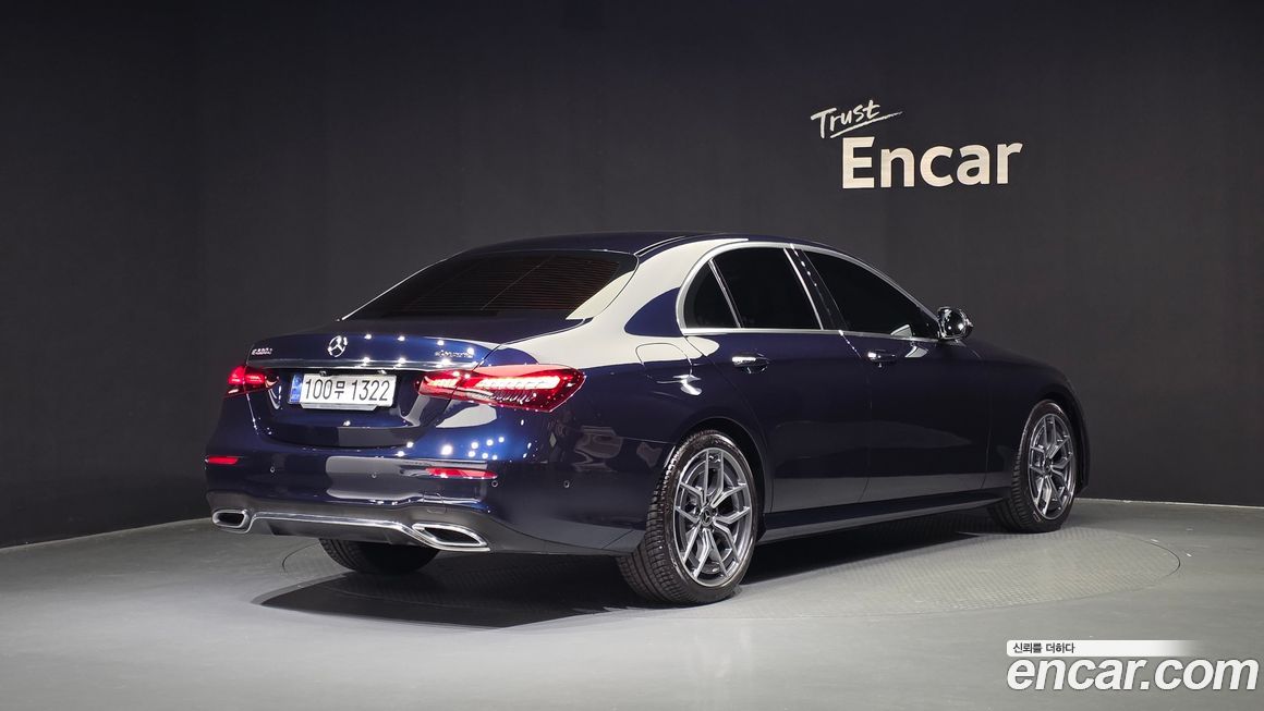 Mercedes-Benz E-Class 2021