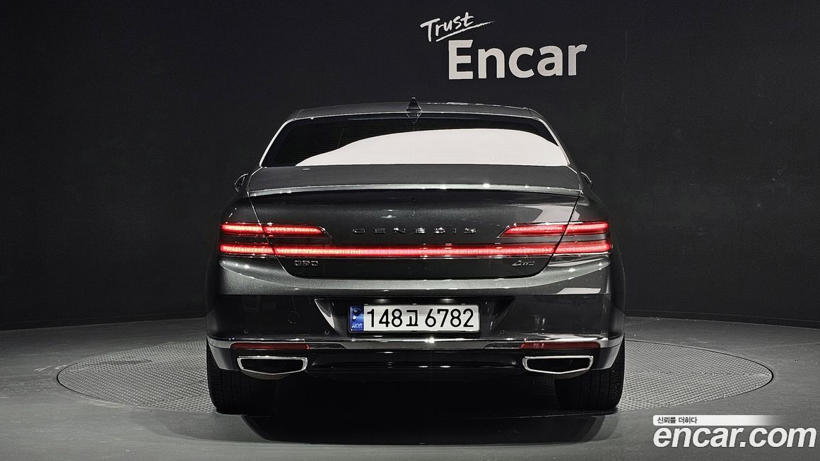 Genesis G90 2021