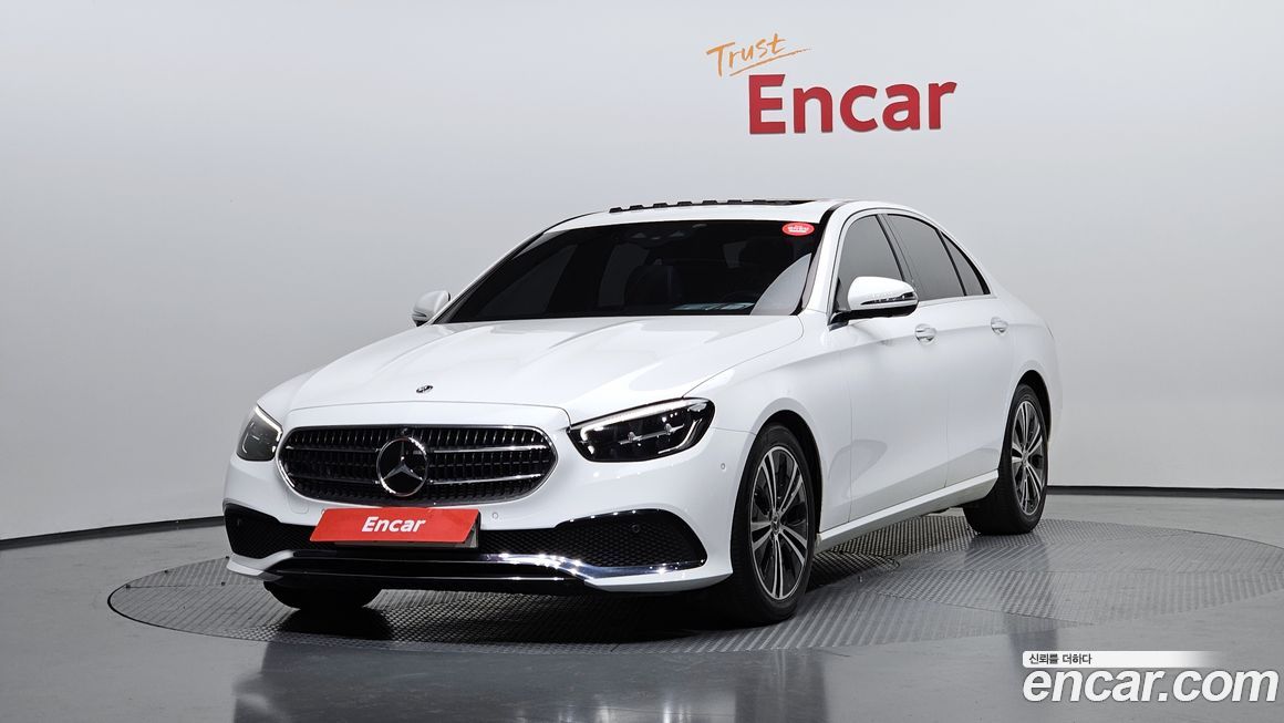 Mercedes-Benz E-Class 2022