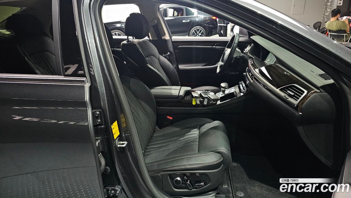 Genesis G90 2021