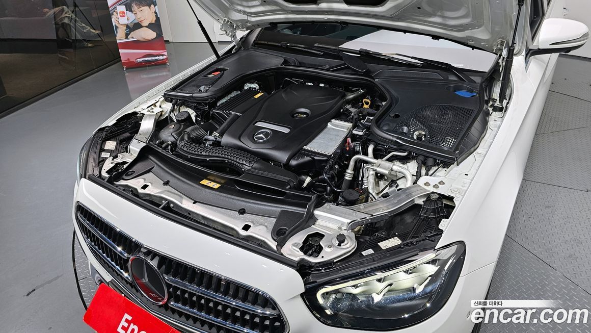 Mercedes-Benz E-Class 2022