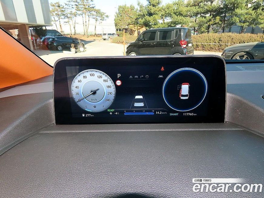 Hyundai Staria 2025