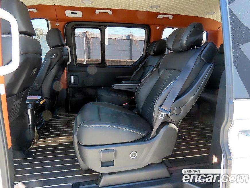 Hyundai Staria 2025