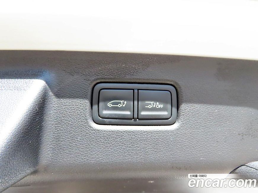 Hyundai Staria 2025