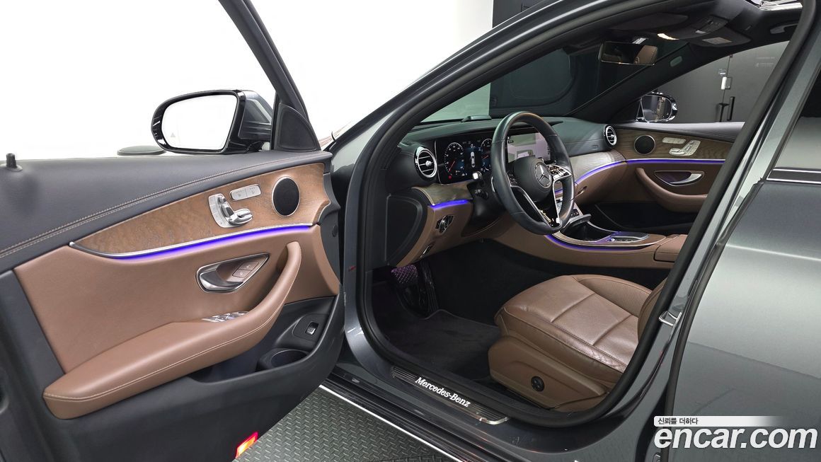 Mercedes-Benz E-Class 2021