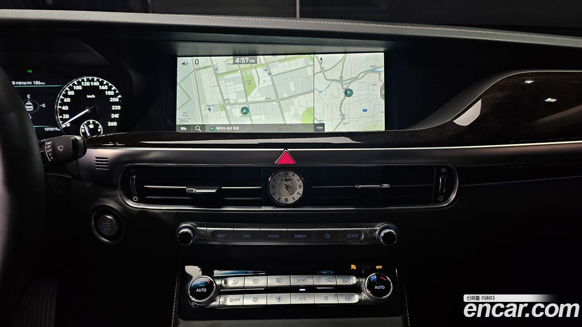 Genesis G90 2021