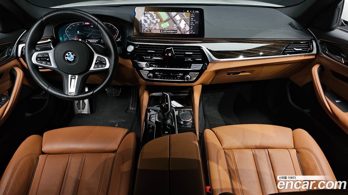 BMW 5-Series 2021