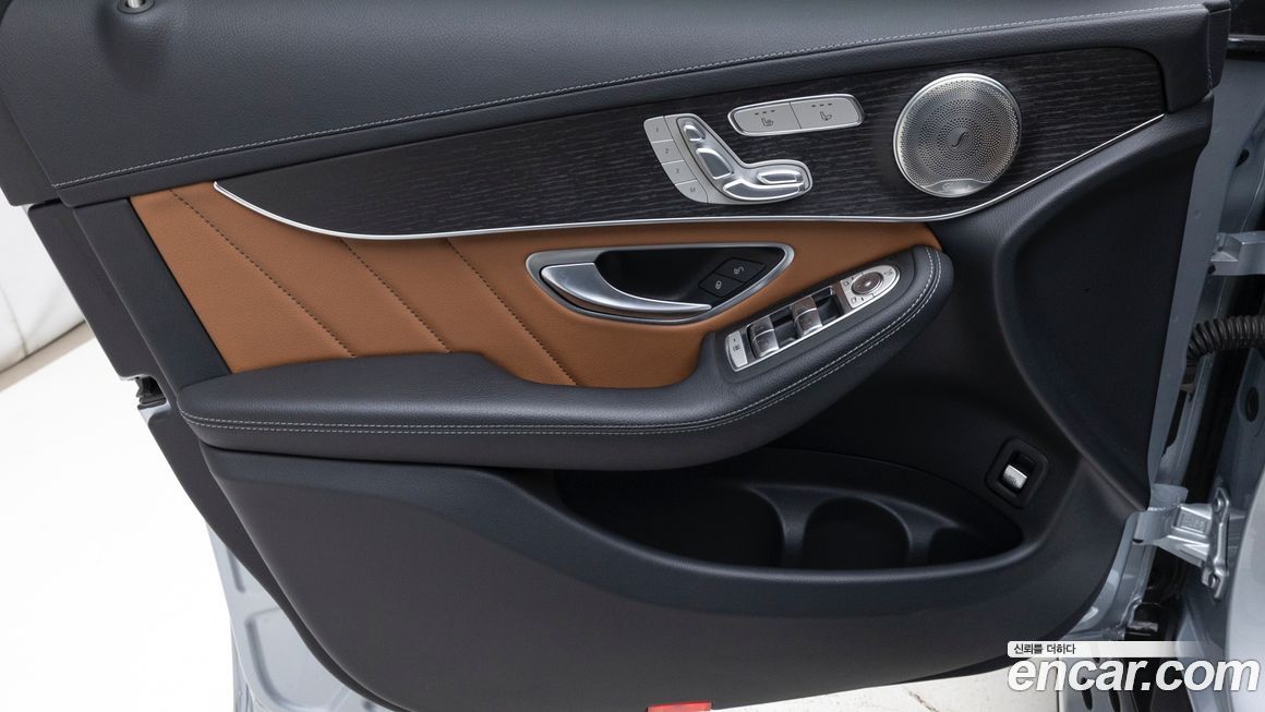 Mercedes-Benz GLC-Class 2022