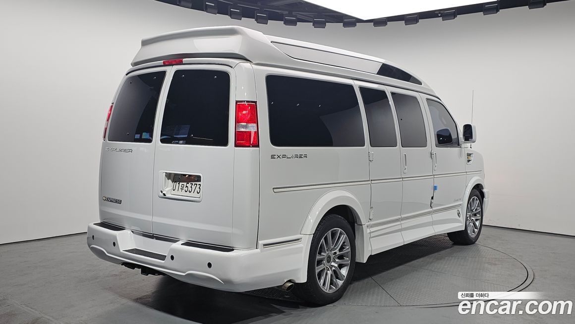 Chevrolet Express Van 2019