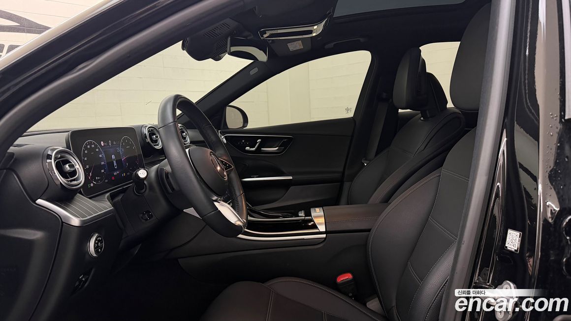 Mercedes-Benz C-Class 2023