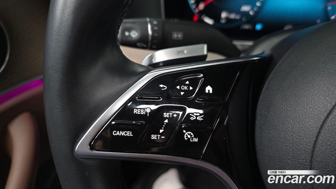 Mercedes-Benz E-Class 2022