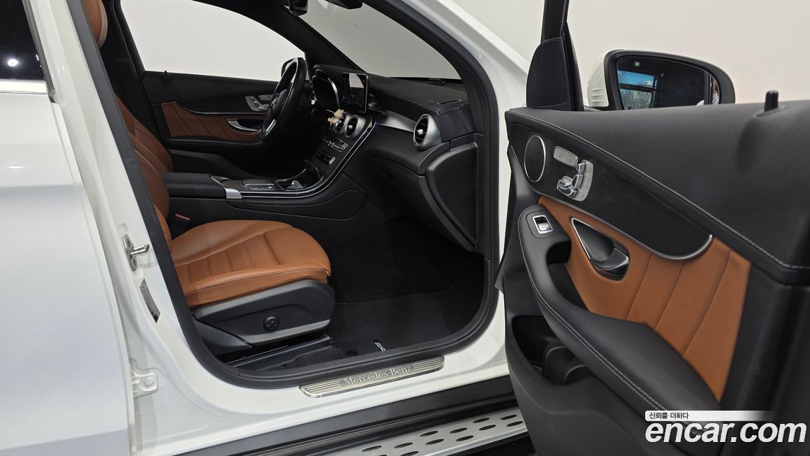 Mercedes-Benz GLC-Class 2022