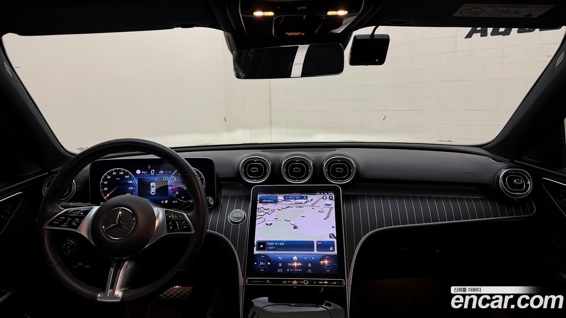 Mercedes-Benz C-Class 2023