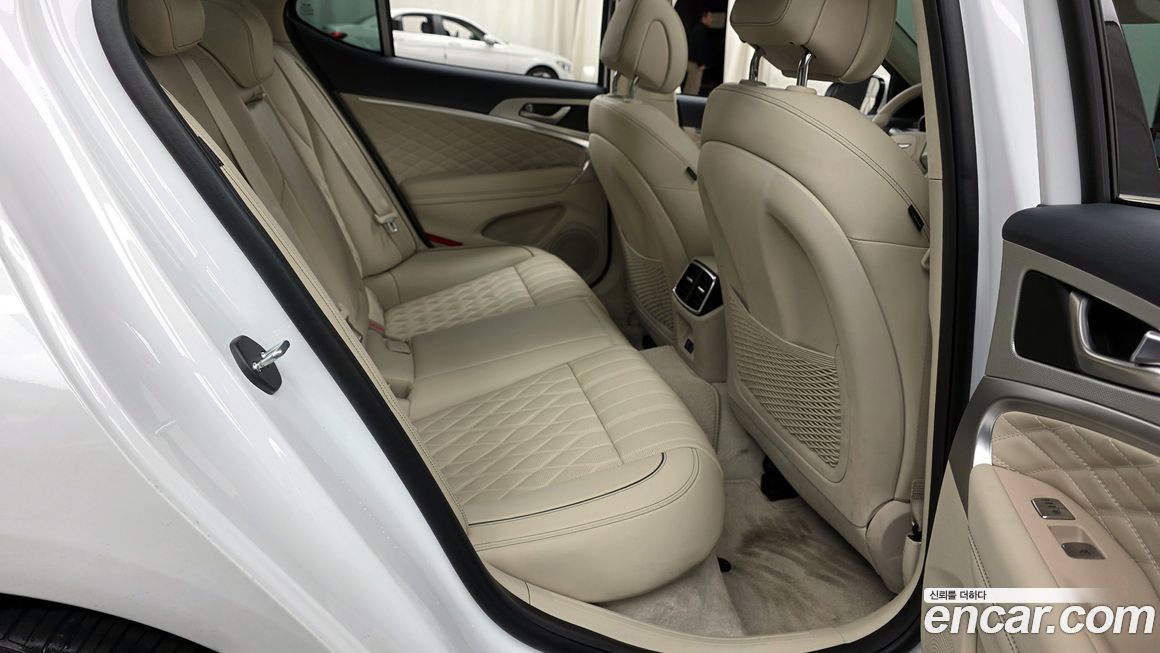 Genesis G70 2025