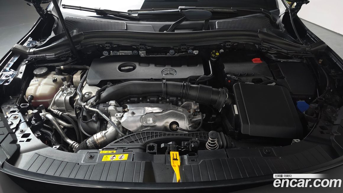 Mercedes-Benz GLA-Class 2023