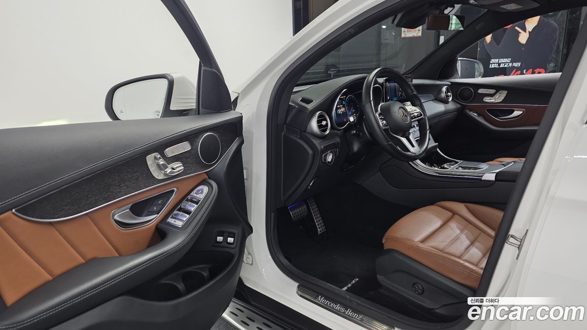 Mercedes-Benz GLC-Class 2022