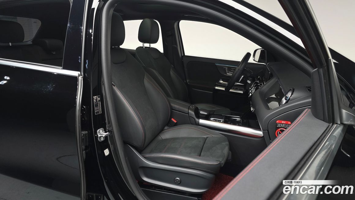 Mercedes-Benz GLA-Class 2023