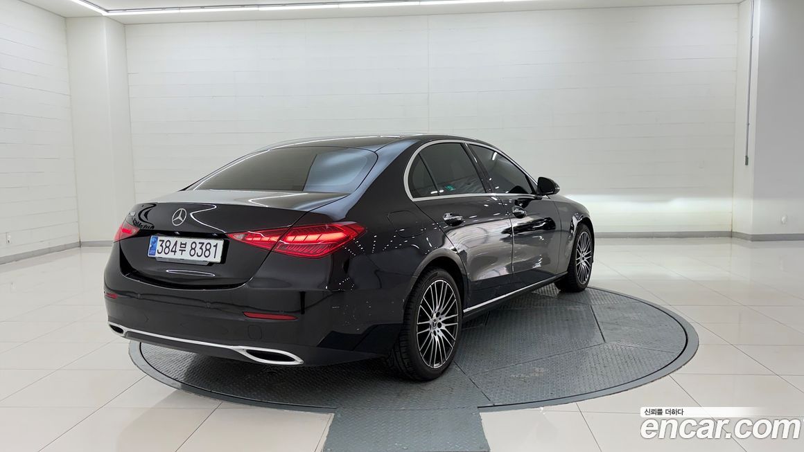 Mercedes-Benz C-Class 2023
