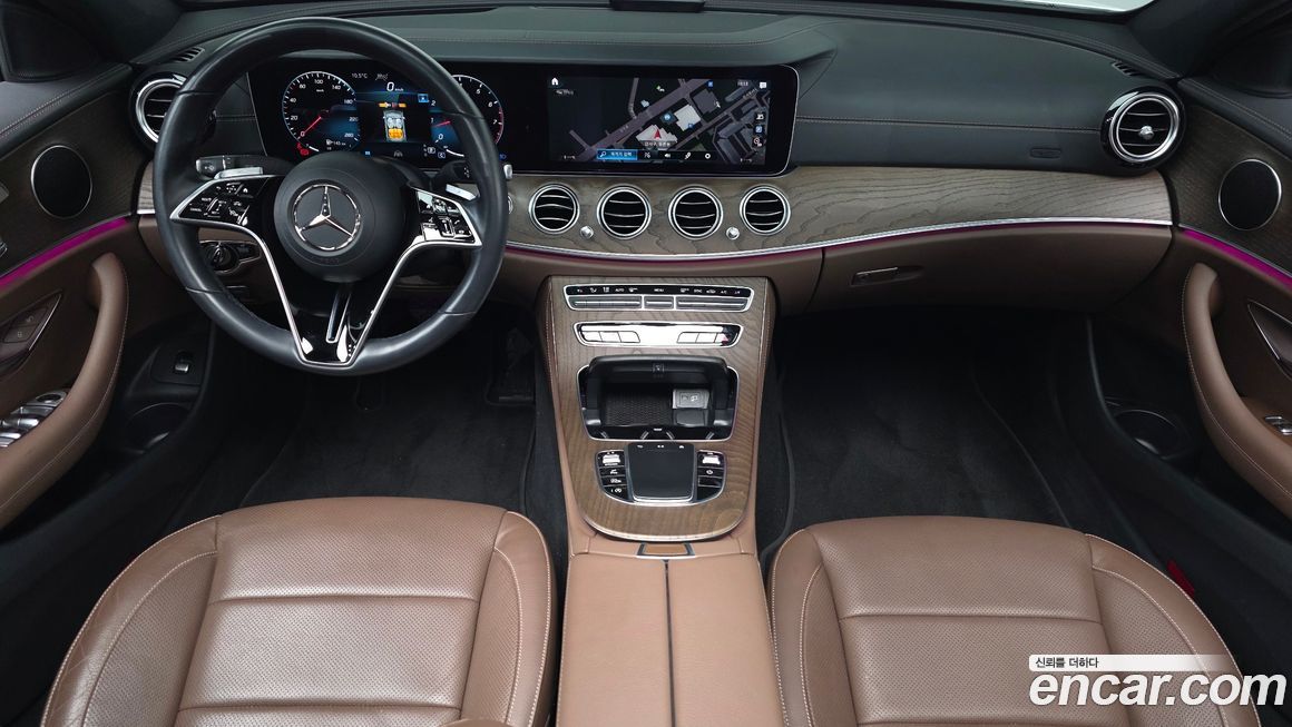 Mercedes-Benz E-Class 2022