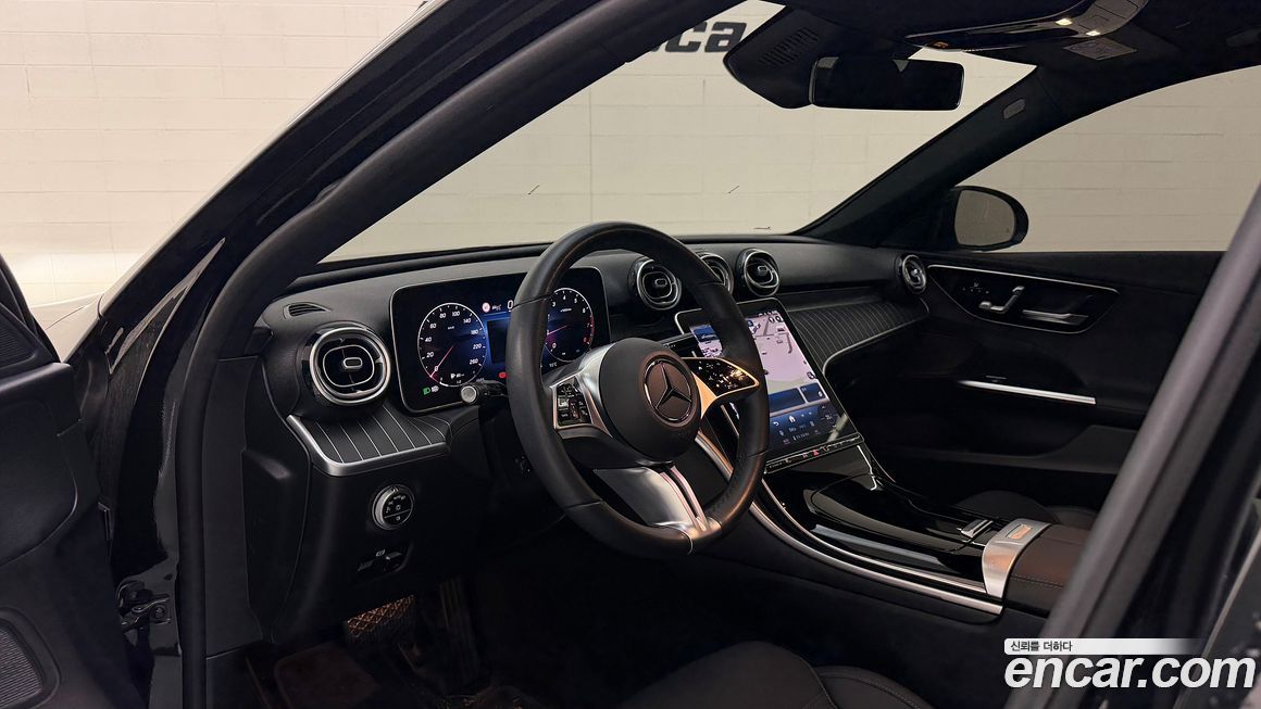 Mercedes-Benz C-Class 2023