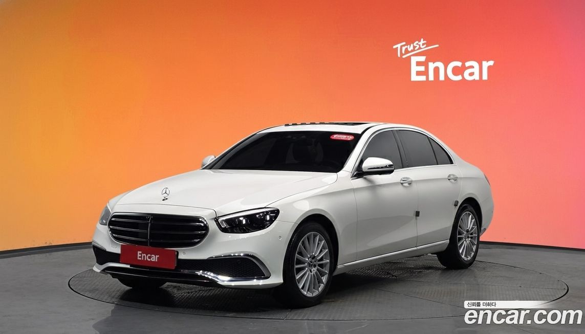 Mercedes-Benz E-Class 2022